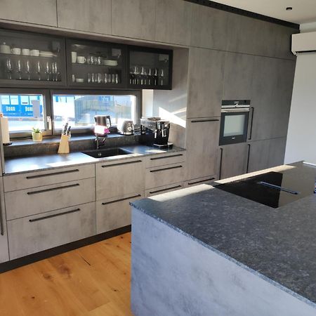 וינה Luxurioeses Penthouse Mit Blick Auf Die Uno-City Und Dem Kaiserwasser. 3Schlafzimmer, 2 Baeder, Privat Lift Ins Apartment מראה חיצוני תמונה