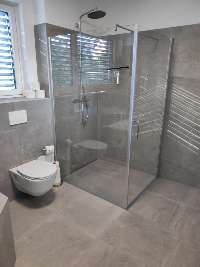 וינה Luxurioeses Penthouse Mit Blick Auf Die Uno-City Und Dem Kaiserwasser. 3Schlafzimmer, 2 Baeder, Privat Lift Ins Apartment מראה חיצוני תמונה